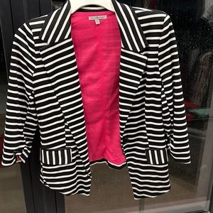 Black and White Blazer - Size M